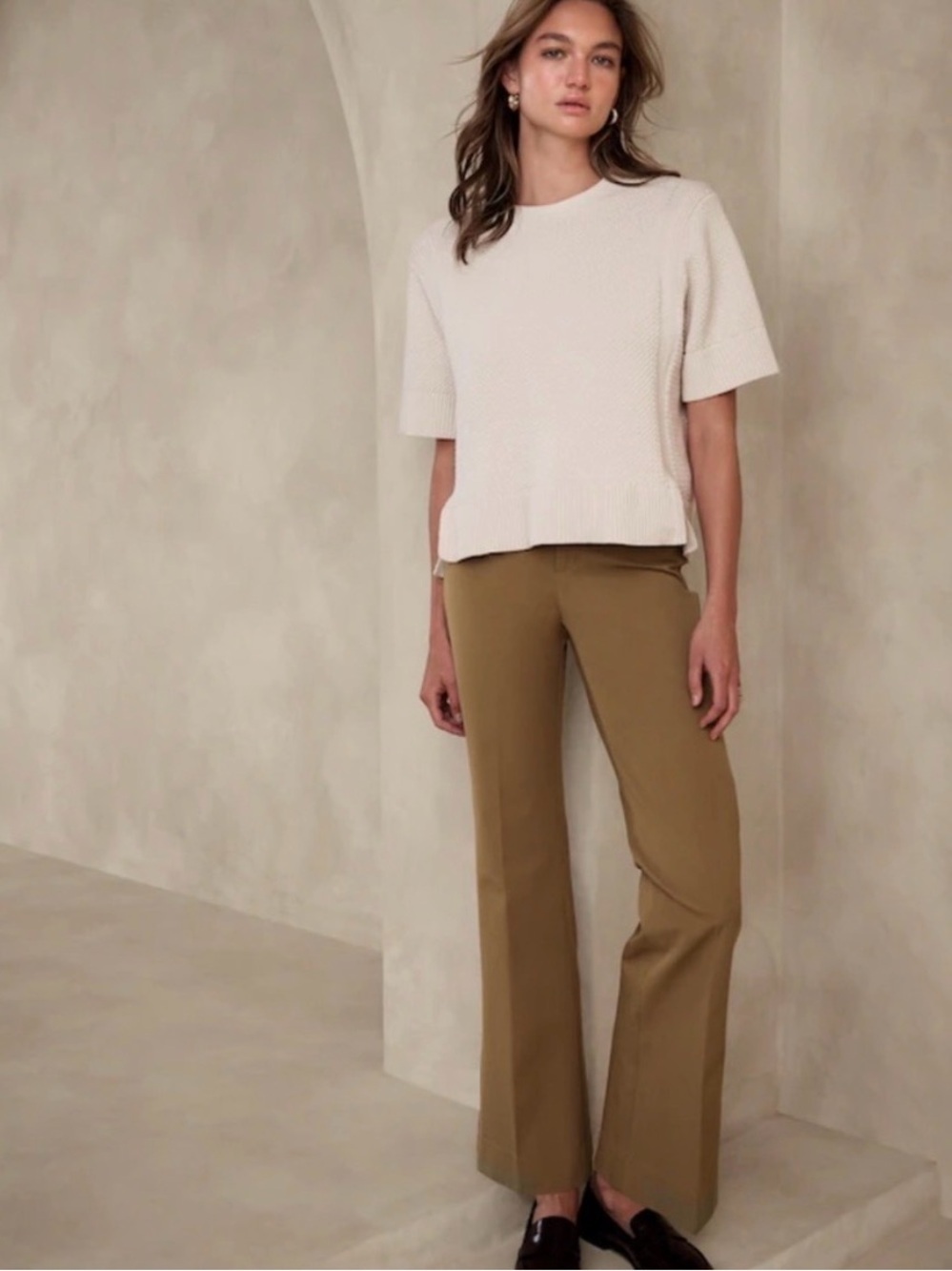 Banana Republic Factory Sloan Bootcut Pant – Plateau Beige (4P) business casual